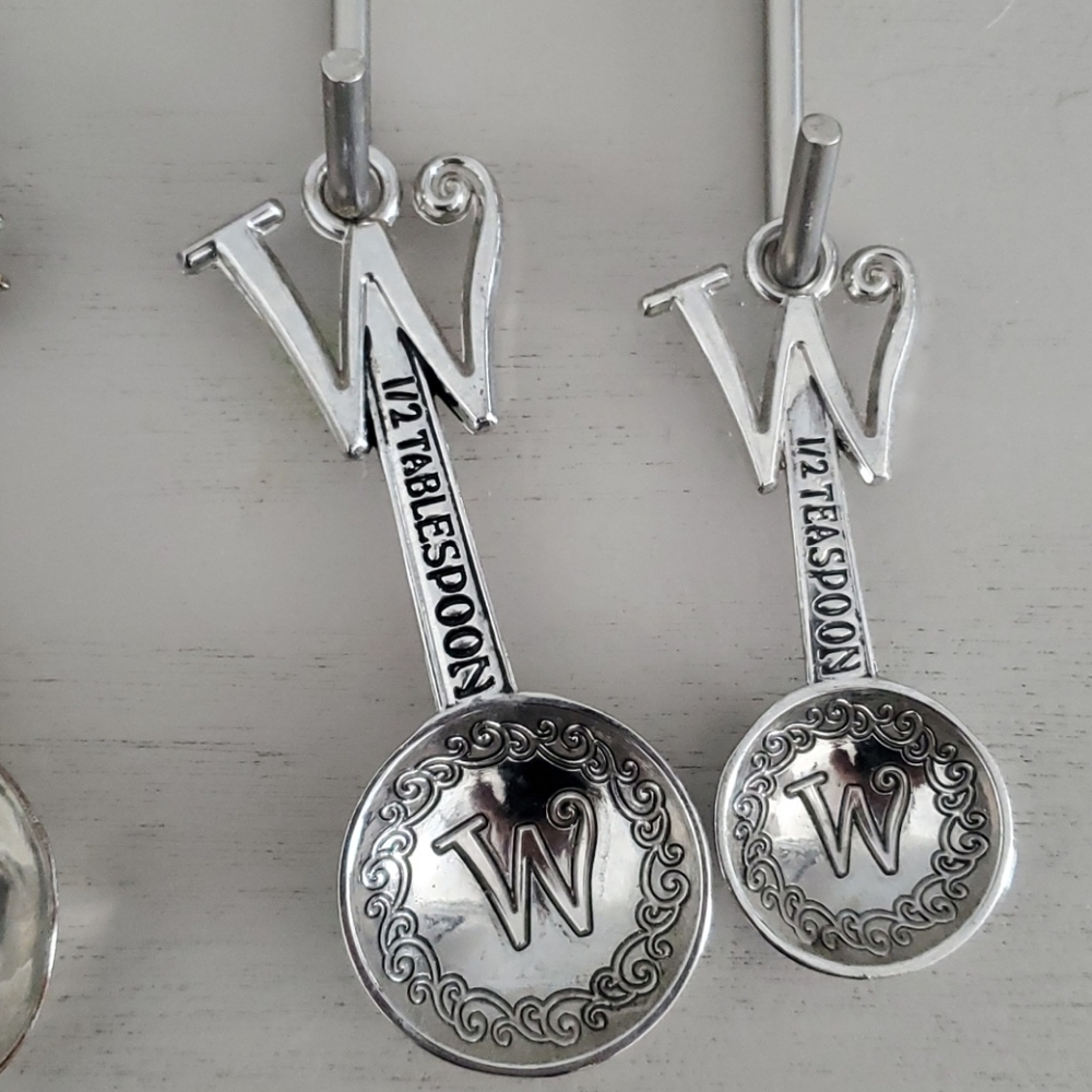 Measuring spoon "W" and sunflowers - Picture 4 of 8